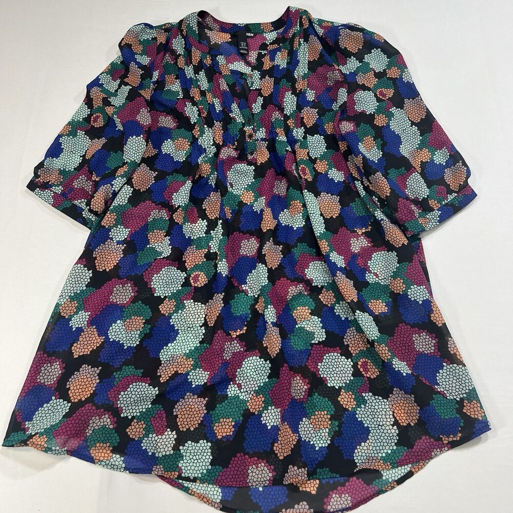 H&M Women’s Chiffon Blouse Multi-Color Mosaic Print V-Neck Tunic Top SZ 14 / L
